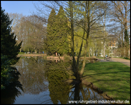 Teich im Stadtgarten Hagen: Tiefster Punkt der Wanderung