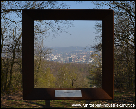 Das HAGENfenster mit Blick auf die Stadt