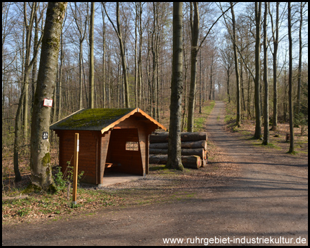 Schutzhütte am optionalen Abzweig zum Freilichtmuseum