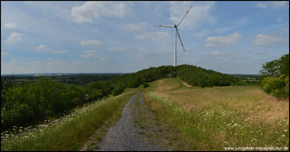 Das Windrad auf der Halde Minister Achenbach