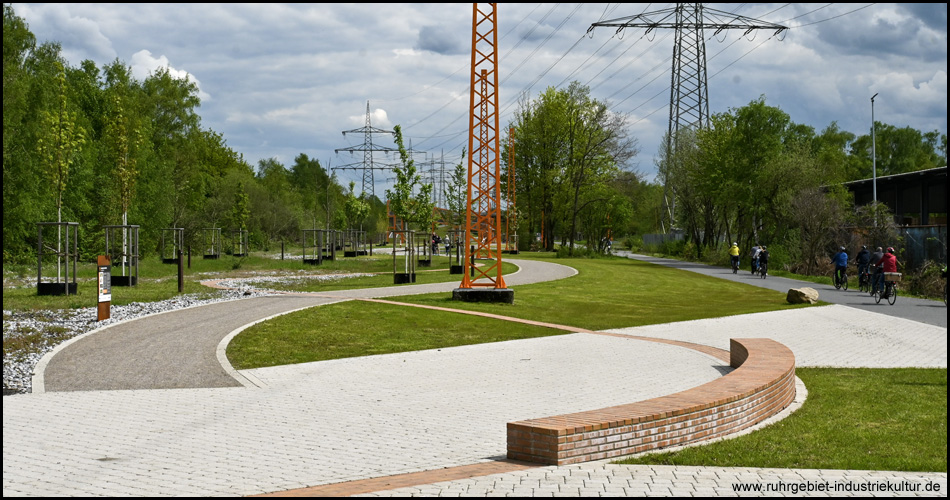 Am Platz mit den Tierkreiszeichen im AktivLinearPark