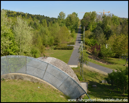 Portal des Haldentunnelns von oben gesehen