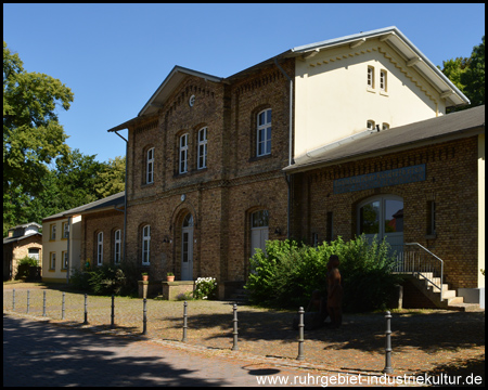 Bahnhof Lenningsen, heute Kindergarten