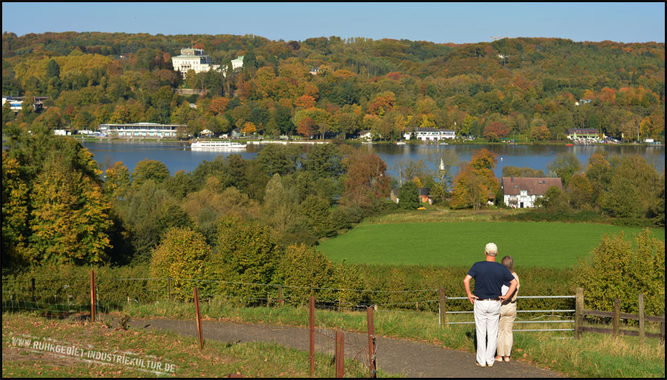 Baldeneysee-Blick an der Dodelle. Am anderen Ufer ist die Villa Hügel zu sehen