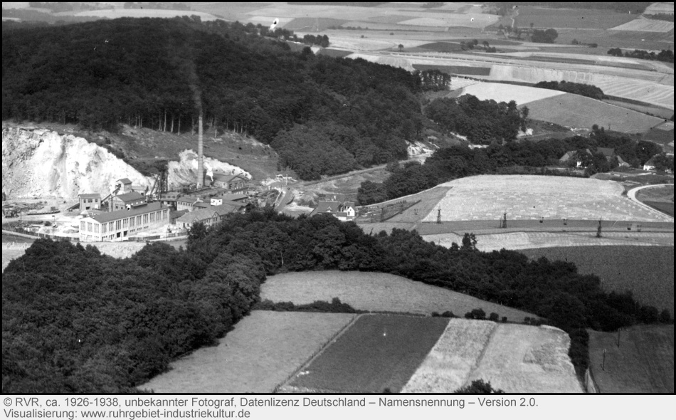 Historische Aufnahme der Zeche Klosterbusch und der Seilbahn zur Ruhrtalbahn