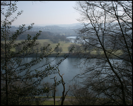 Ausblick vom Höhenweg auf den Ostteil des Kemnader Sees