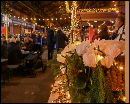 Indoor-Weihnachtsmarkt