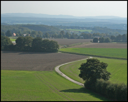 Aussicht auf das Ruhrtal und das Sauerland nach Süden