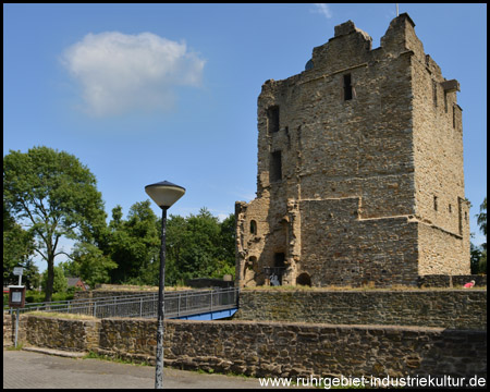 Brücke von der Vorburg zur Hauptburg