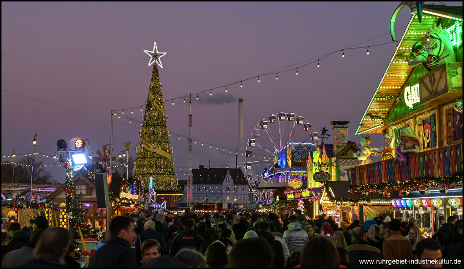 Cranger Weihnachtszauber mit Kirmes und Weihnachtsbaum