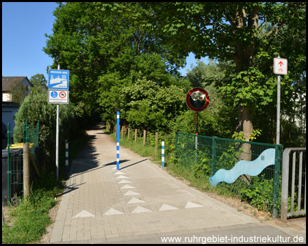 In Aplerbeck bildet der Weg einen grünen Korridor