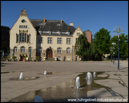 Aplerbecks Markt vor dem alten Amtshaus