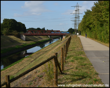 Emscherweg zwischen Nordsternpark und Emscherpark Karnap