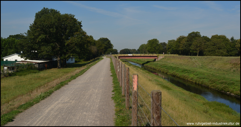 Emscherweg im Stadtgebiet von Dinslaken