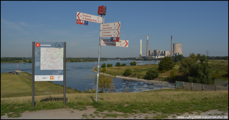 Ziel der 4. Etappe und Endpunkt des Emscherwegs: Die Emschermündung bei Dinslaken