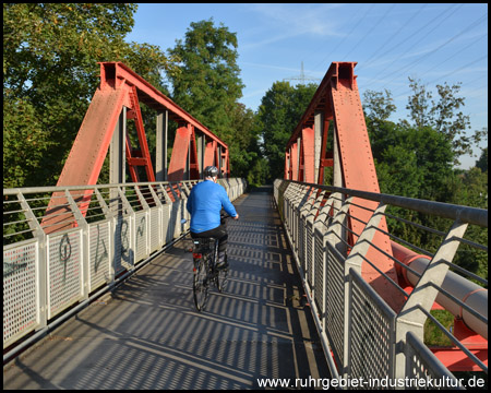 Stahlfachwerkbrücke der Erzbahntrasse