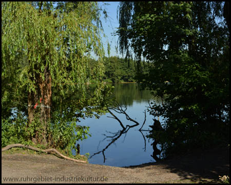 Uferweg am Ewaldsee in Gelsenkirchen und Herten
