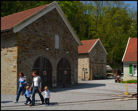 Historische Zechengebäude aus Naturstein