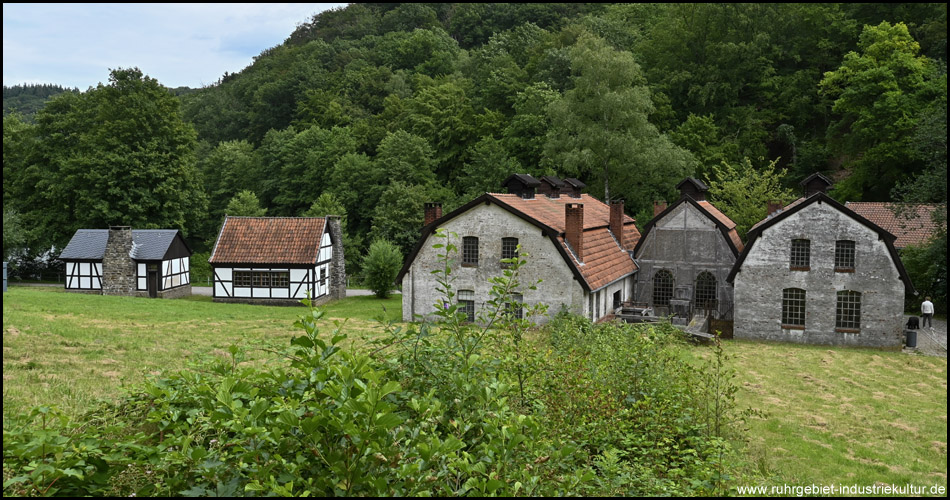 Nagelschmiede, Windenschmiede und Sensenhammer von der Holmacherei gesehen