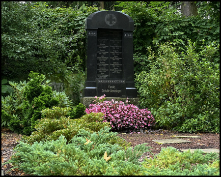 Grabstätten auf einem Friedhof