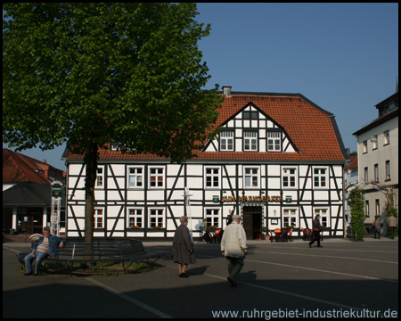 Der Markgrafen am dreieckigen Marktplatz in der Stadtmitte Zweitälteste Gaststätte in Westfalen