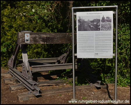 Prellbock als Denkmal für den Bahnhof Rellinghausen