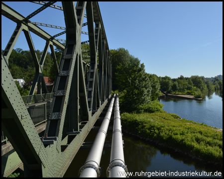 Zweite Eisenbahnbrücke über den unteren Teil des Seitenkanals