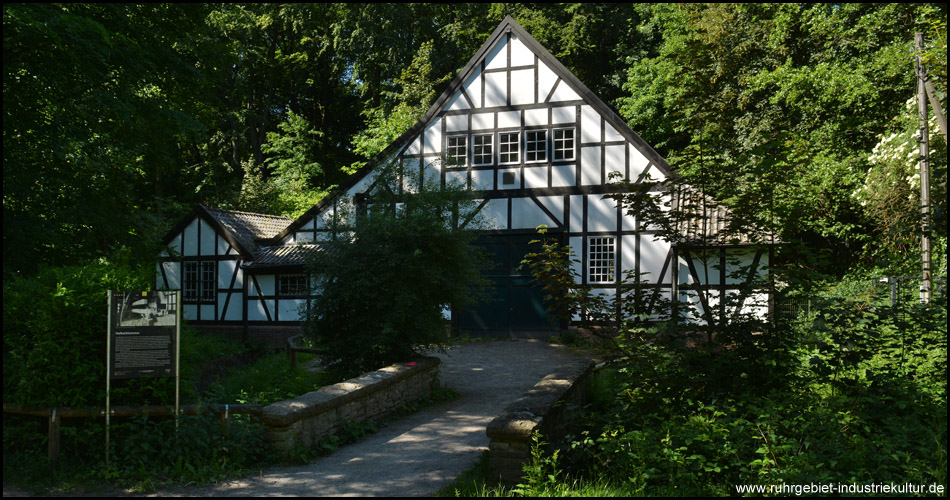 Der Halbachhammer im Nachtigallental unterhalb der Siedlung Margarethenhöhe