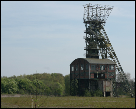 Förderturm der Zeche Ewald...