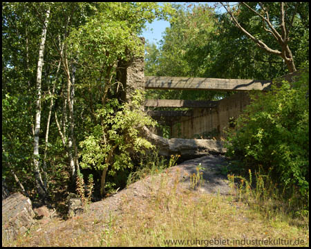 Alter Materialbunker an der Halde