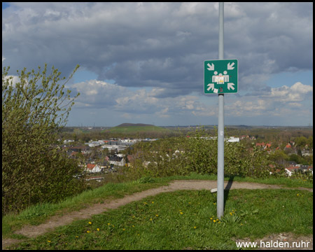 Sammelpunkt am Ende des Parkplatzes