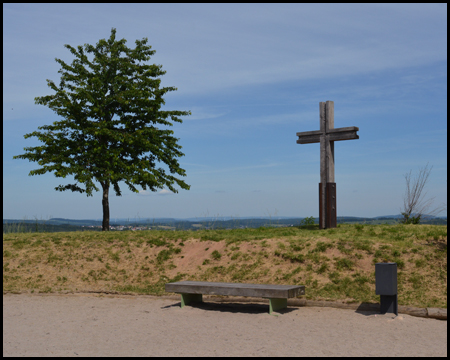 Gipfelkreuz auf der Halde