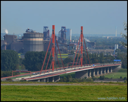 Autobahnbrücke über den Rhein
