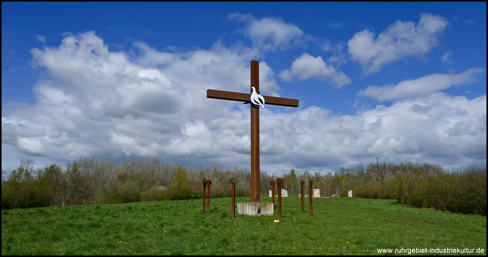 Sachsenkreuz auf der Panoramahalde der Halde Sachsen in Hamm