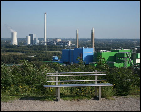 Die Bank steht eindeutig falschherum: Kraftwerk Herne-Baukau