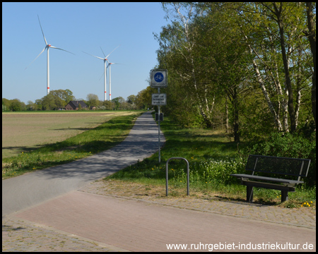 Rastplatz und Fortsetzung auf einer Fahrradstraße