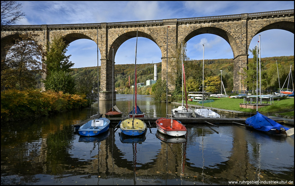 Ruhrtal-Viadukt über den Harkortsee bei Herdecke