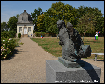 Skulpturenpark Haus Opherdicke mit Puccnelli-Skulpturen