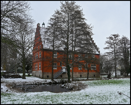 Haus Wenge im Schnee