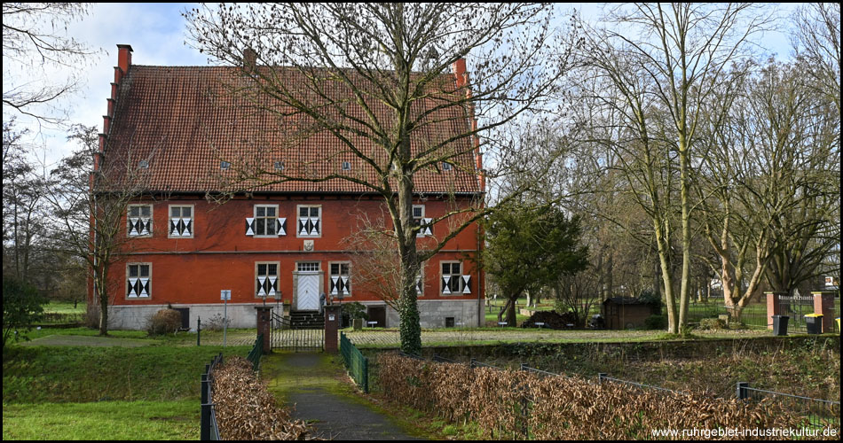 Eingang zur Ostseite von Haus Wenge in Dortmund-Lanstrop