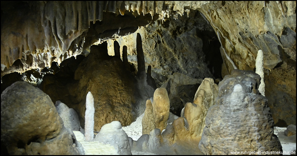 Tropfsteine in der Heinrichshöhle Hemer