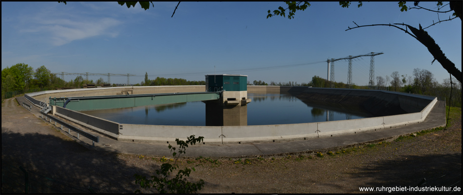 Speichersee des Pumpspeicherkraftwerks Herdecke und Koepchenwerk am Hengsteysee