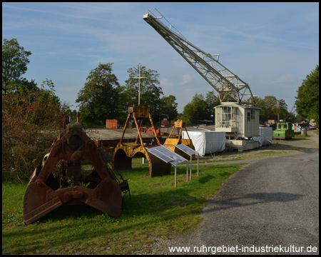 Ausstellung zum Thema Hafenkran