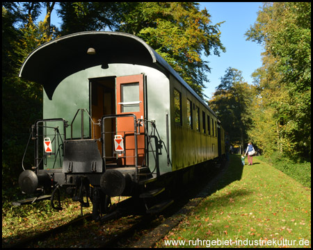 Der letzte Wagen wird gleich geschoben