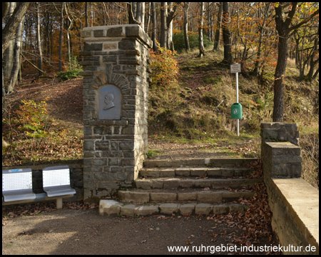 Kleines Bismarck-Denkmal in der Steinsäule