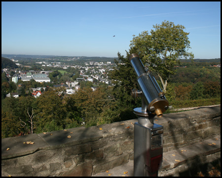 Fernsicht in das Ruhr- und Lennetal vom Barockgarten aus