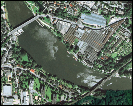 Industriekomplexe im Ruhrbogen in den 1990er Jahren © RVR, 1990, dl-de/by-2-0