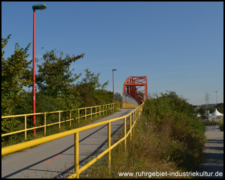 Rampe auf die Brücke