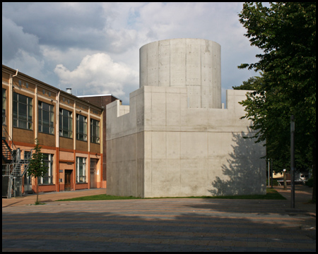 Camera Obscura auf dem »Platz der Kulturen« hinter dem ZIB