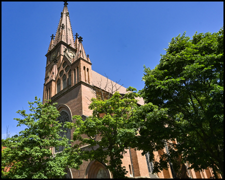 Liebfrauenkirchei n Dortmund von außen